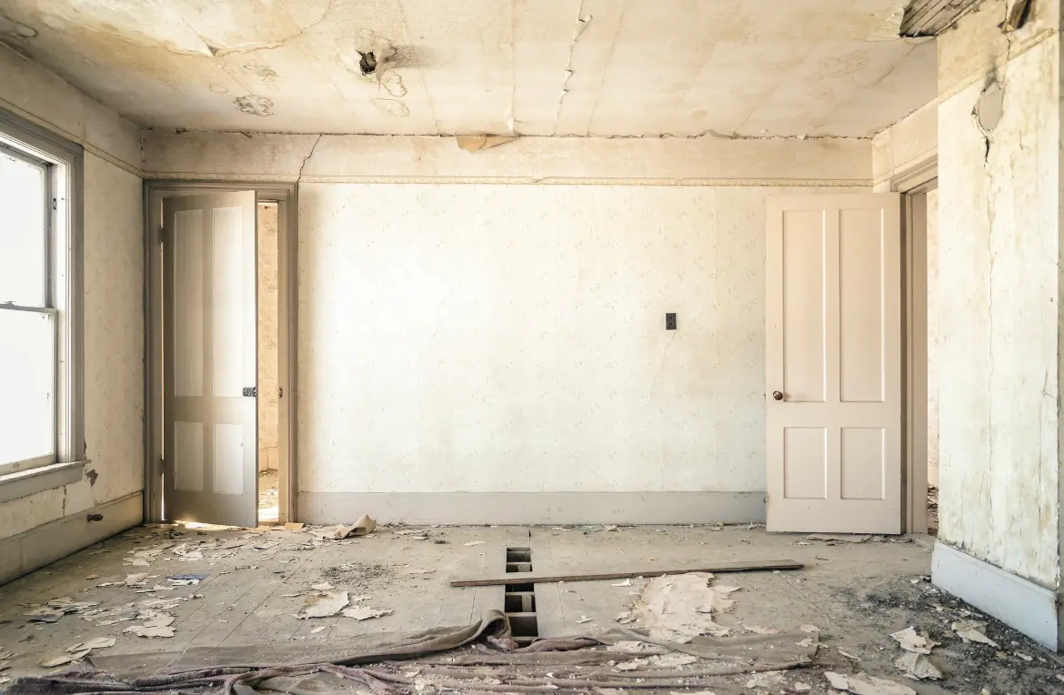 Waste disposal crew managing a cleanout project in Big Bear City